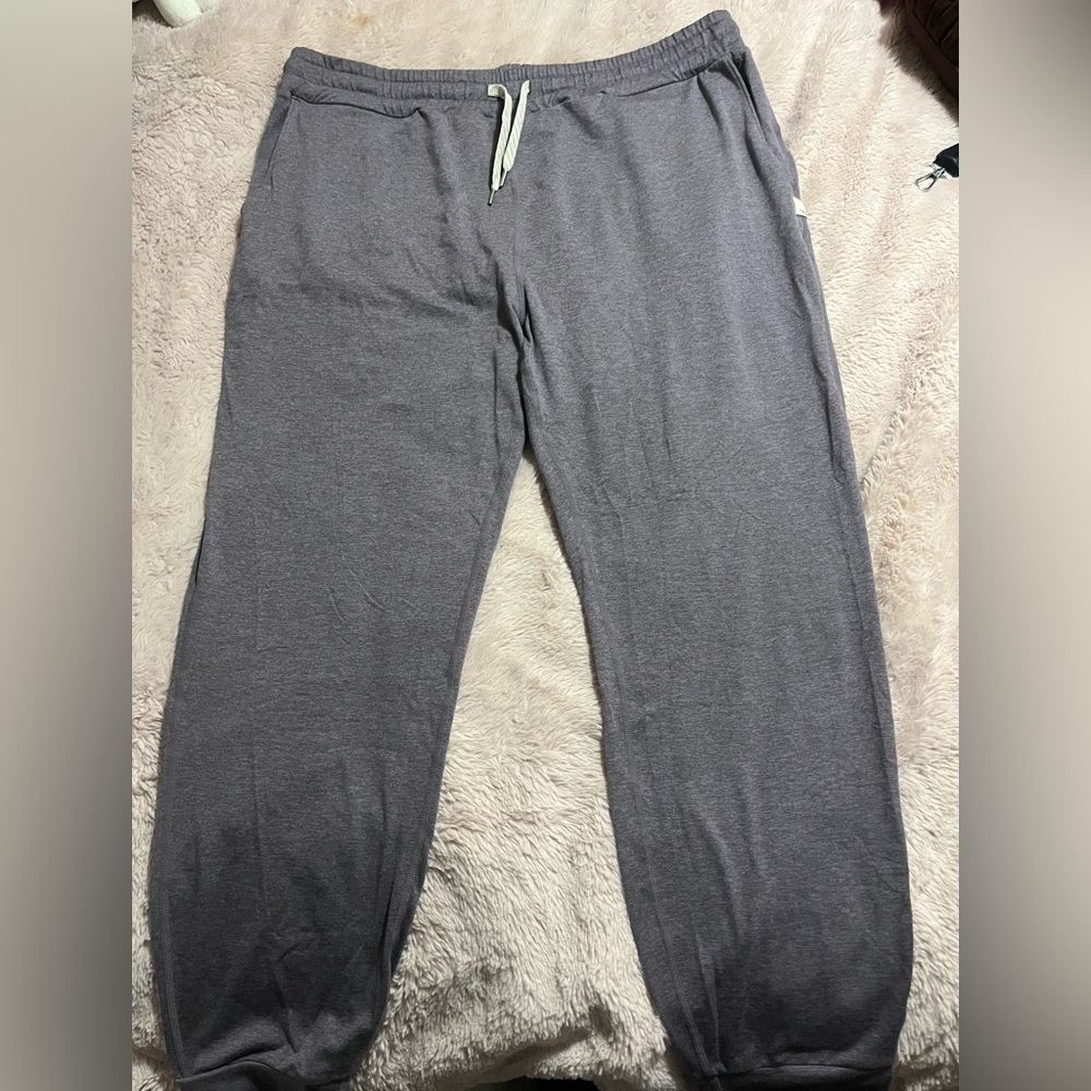 Vuori Women’s Performance Jogger- Sawyer Heather